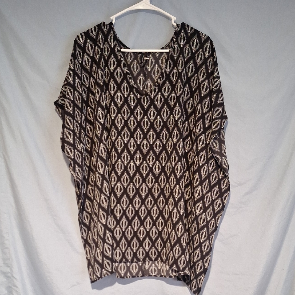 Portocruz Black and White Patterned Women's Swim Coverup Size Large